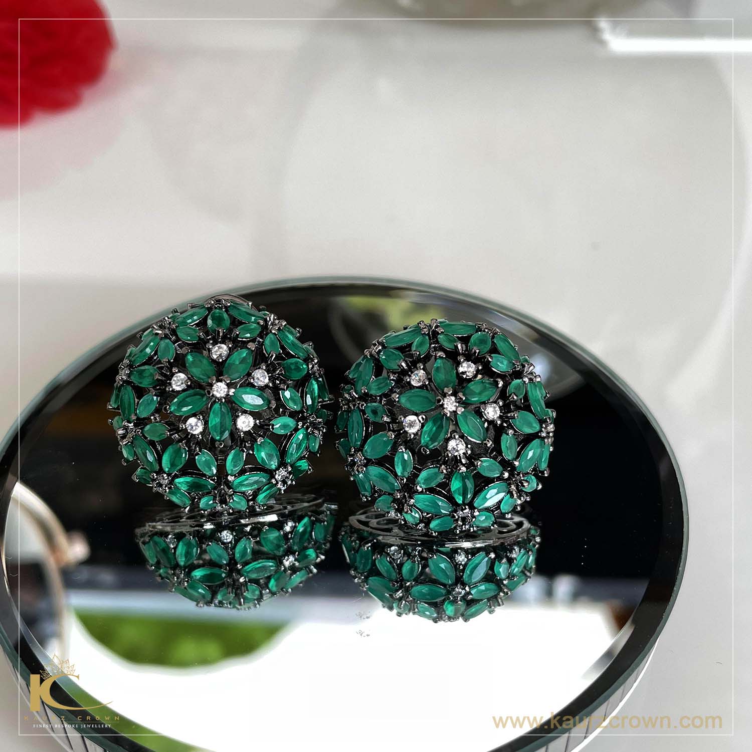 925 Sterling Silver 6mm Princess Cut Green Emerald Stud Earrings Square Cut  Crystal Screwback Stud Earring… | Emerald earrings studs, Stud earrings,  Square earrings