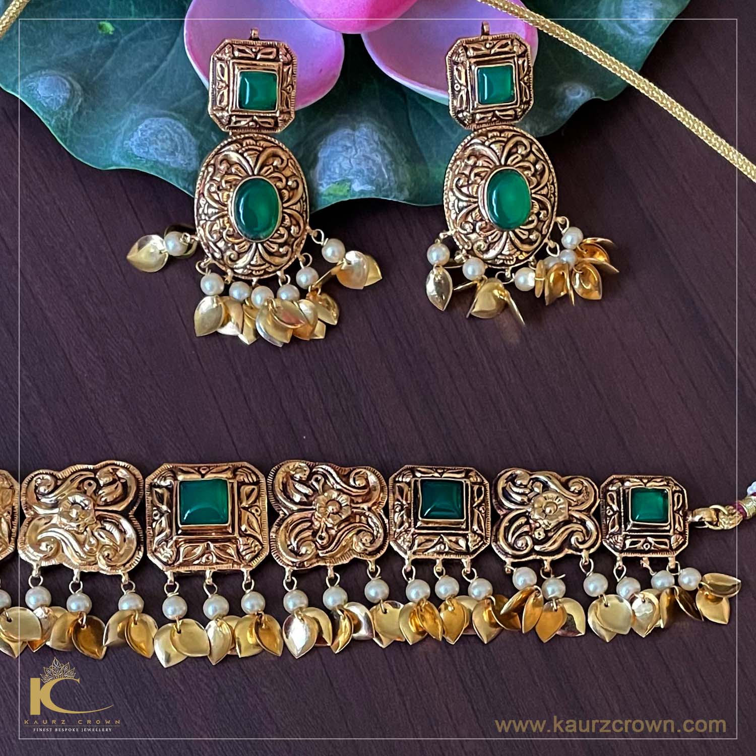 Muteyaar Traditional Antique Gold Plated Choker Set