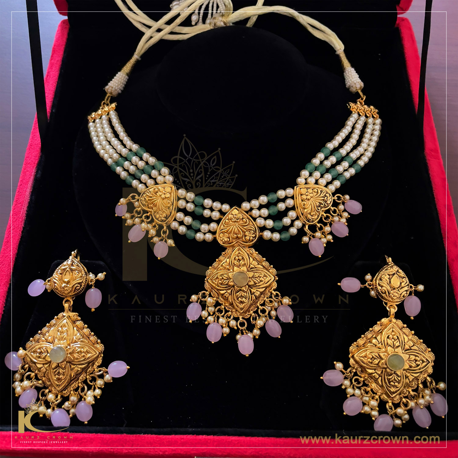 Jugni Antique Traditional Gold Polished Necklace Set