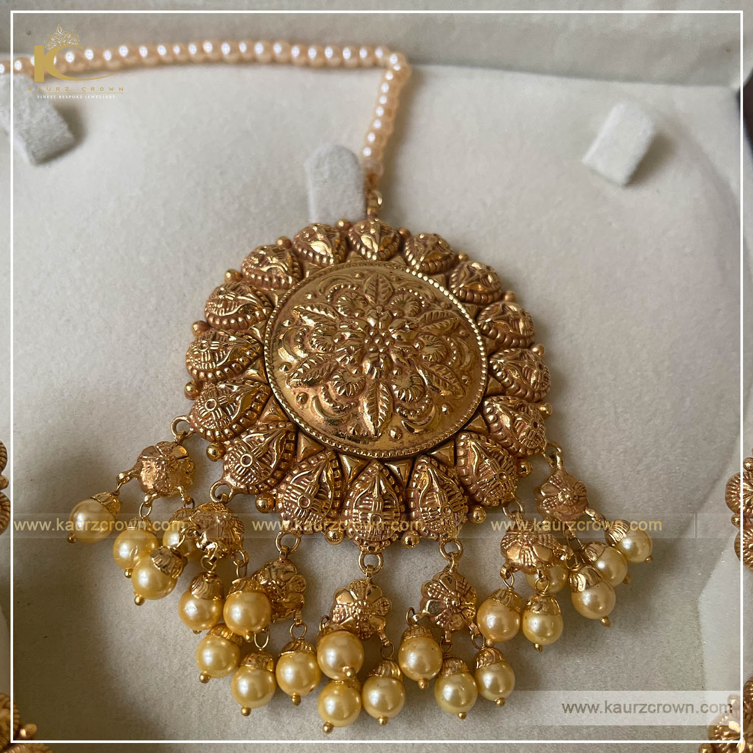 Dilbara Traditional Antique Gold Plated Tikka , tikka , dilbara , gold plated , kaurz crown , punjabi jewellery