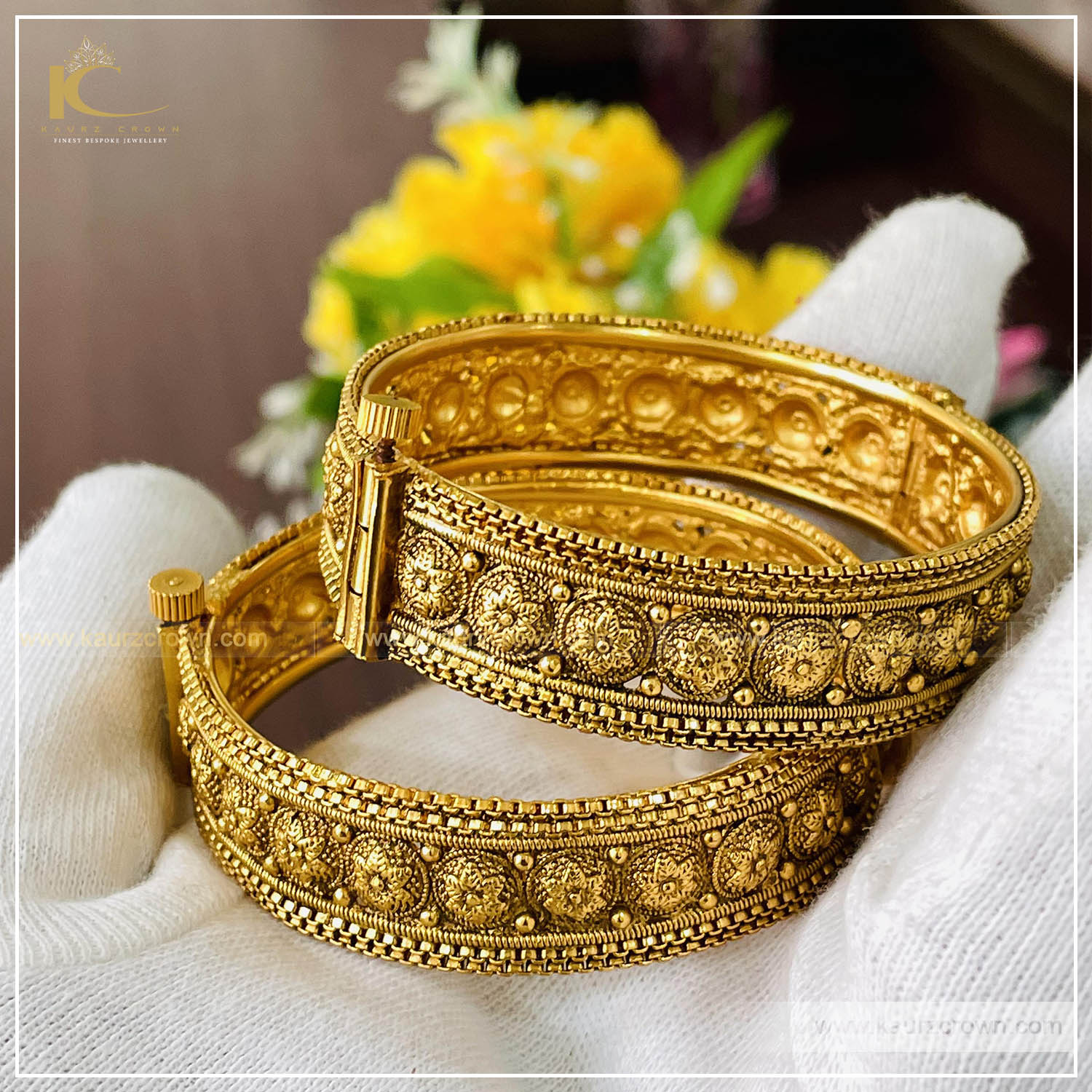 Antique Gold Bracelets at best price in Bengaluru by Mohammed Khan & Sons  Jewellers | ID: 3599079362