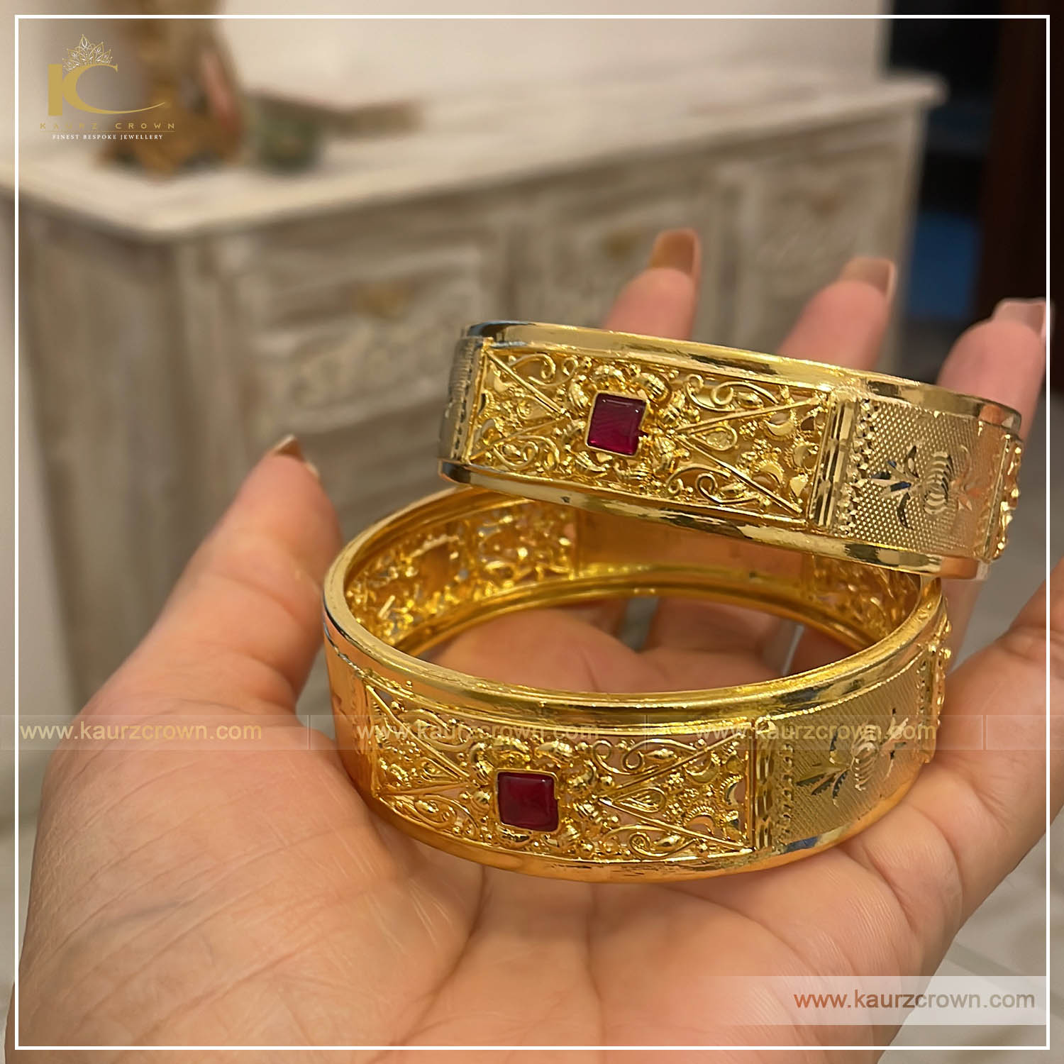 Zeenat Traditional Gold Plated Bangles , kaurz crown , punjabi jewellery , online jewellery store , gold plated bangles