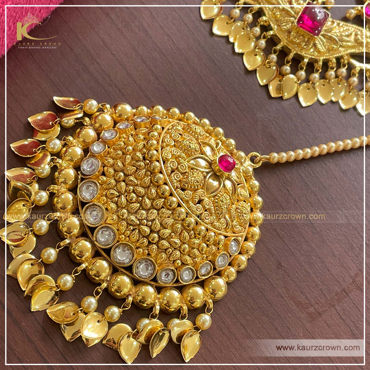 Kaashni Traditional Antique Polish Earrings Tikka Set, kaurz crown jewellery store , online jewellery store , traditional choker set , kaashni choker set