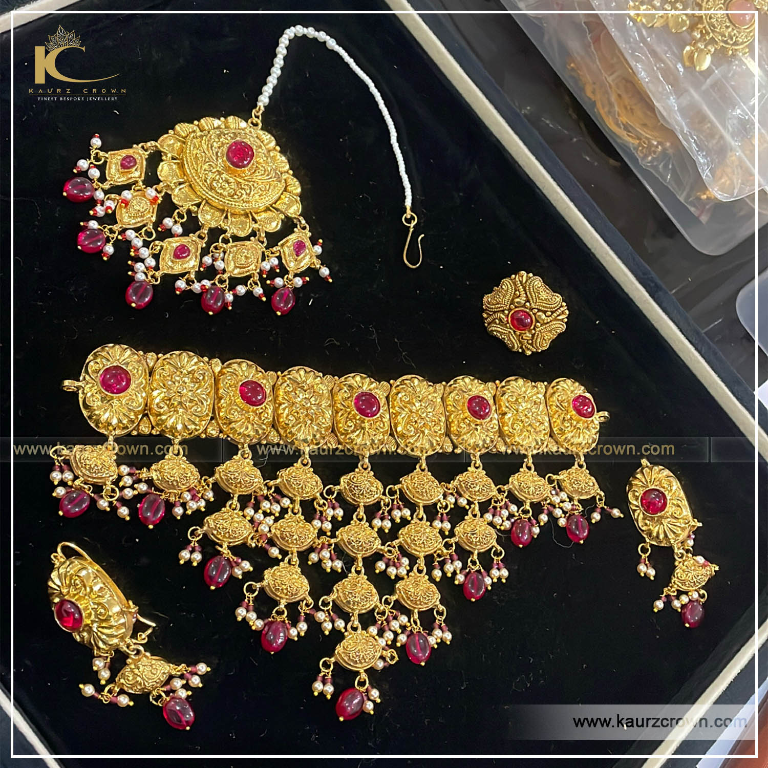 Shazia Traditional Antique Gold Plated Choker Set , kaurz crown , punjabi jewellery , online jewellery store , choker set ,