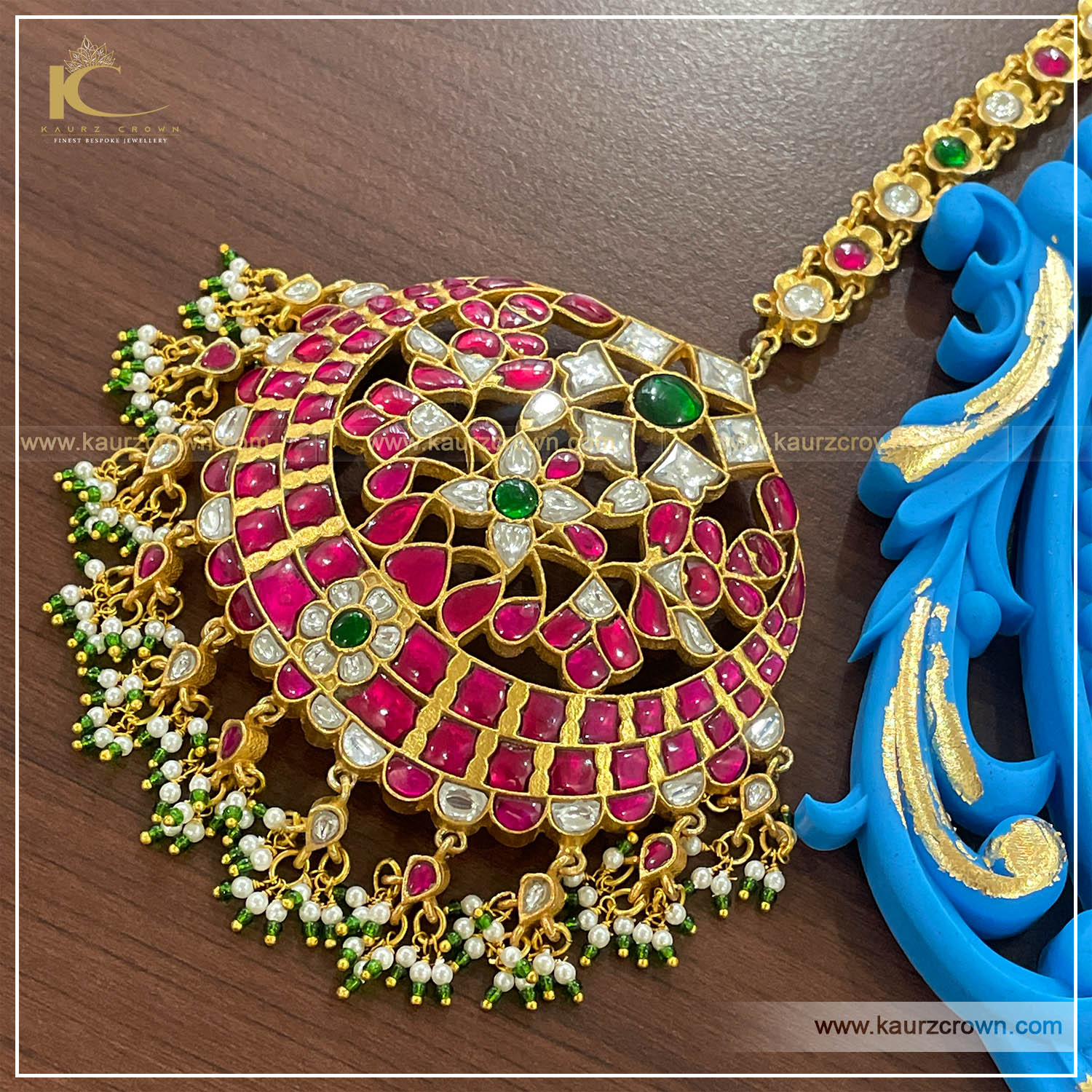 Amreen Kundan Tikka , kaurz crown jewellery , online jewellery store , amreen tikka
