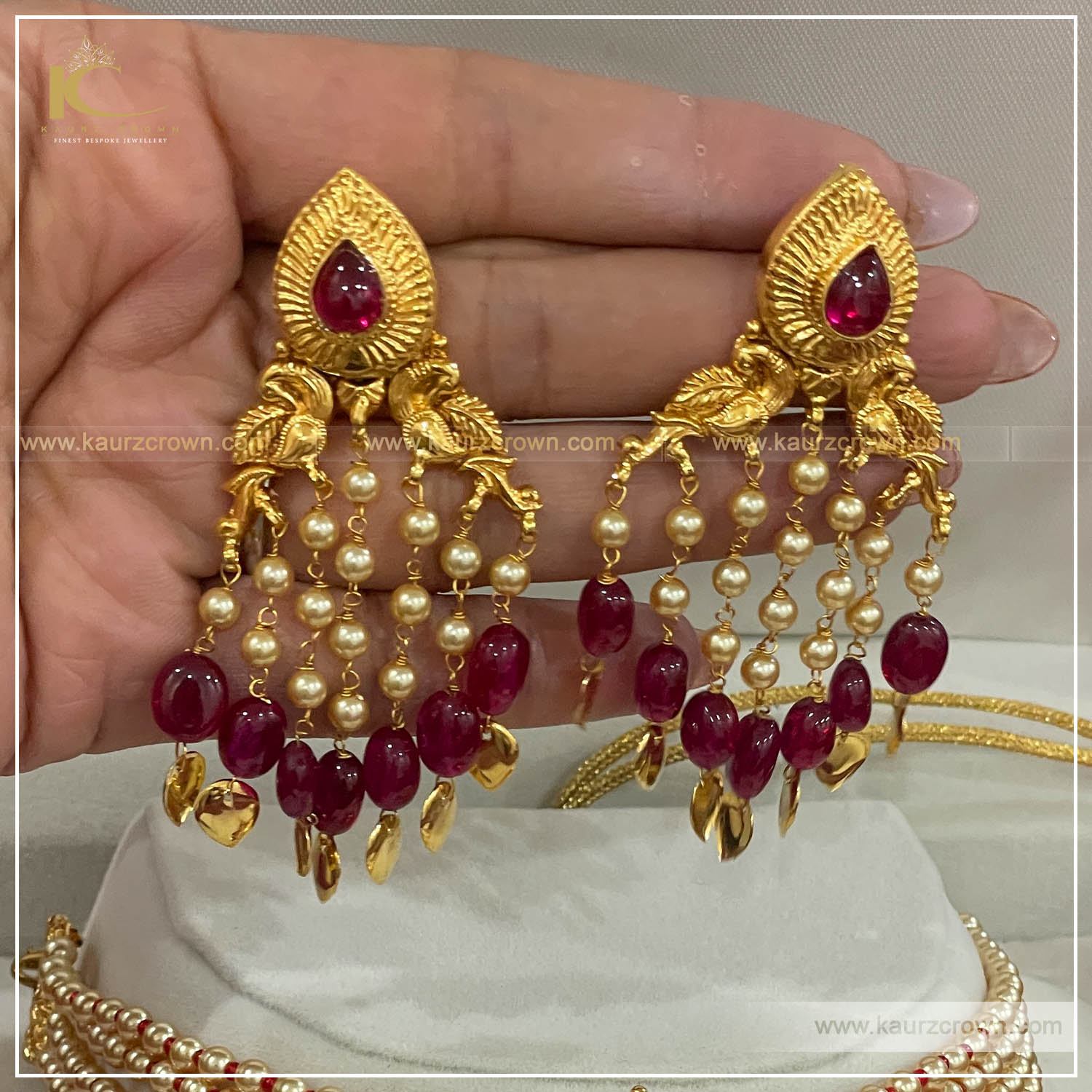 Hania Traditional Antique Gold Plated Choker Set, kaurz crown jewellery , hania choker set , gold plated choker set , gold plated jewellery , online jewellery store , traditional jewellery shop