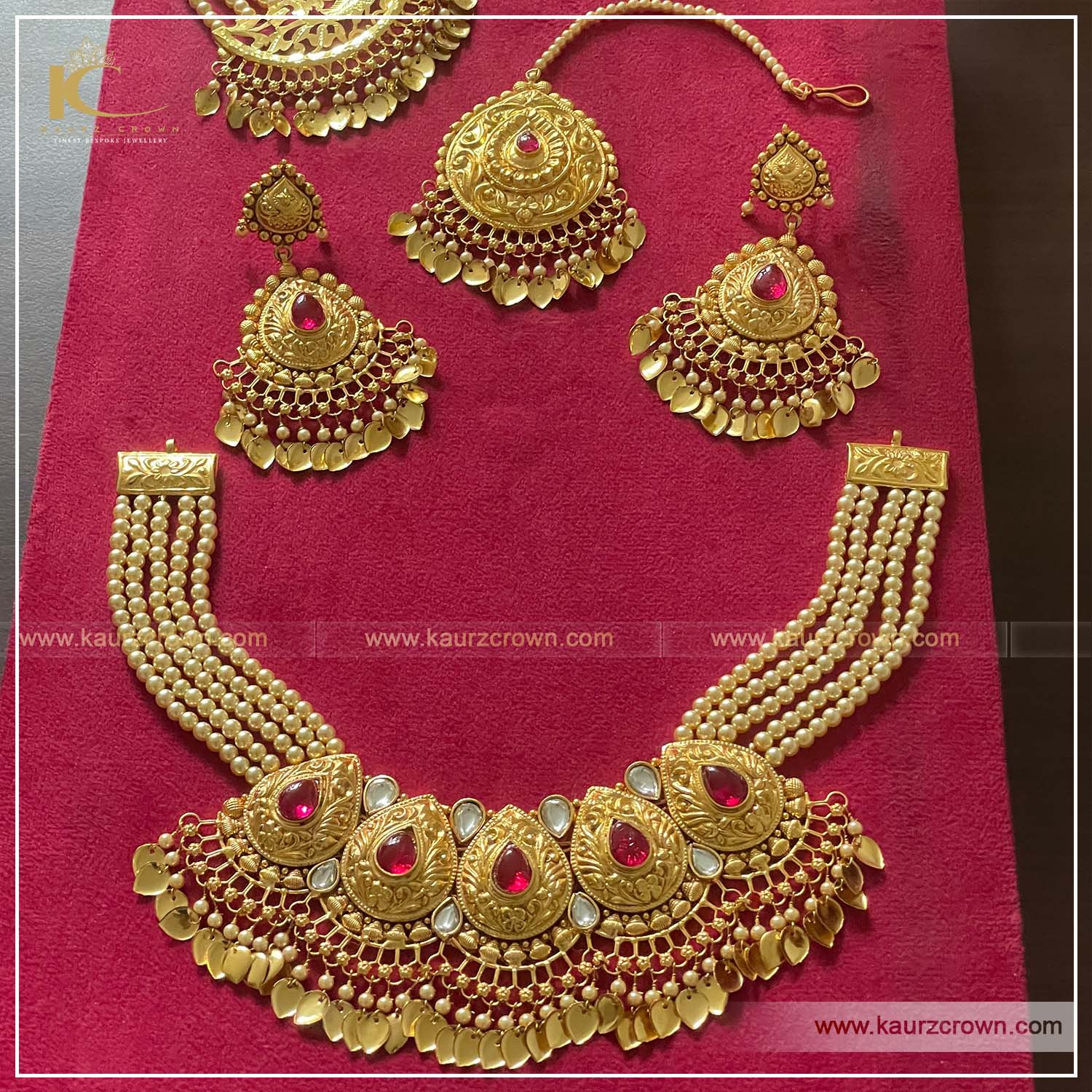 Mahnsz Traditional Antique Gold Plated Choker Set , kaurz crown jewellery , online jewellery store , mahnsz choker set , gold plated choker set , gold plated jewellery , online shop