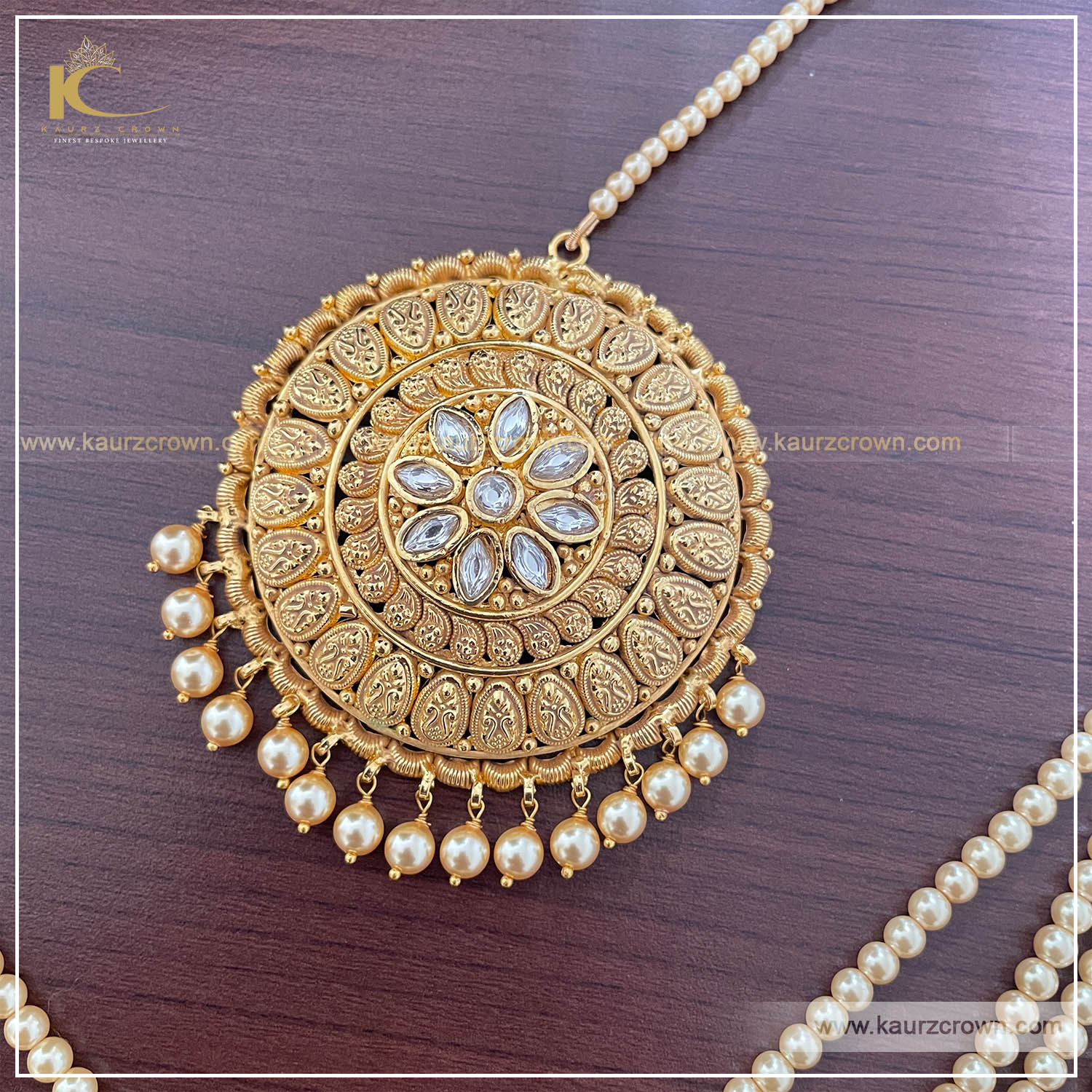 Shaziya Traditional Antique Gold Plated Necklace Set , kaurz crown jewellery , online jewellery store , shaziya necklace set , gold plated necklace set , antique jewellery store