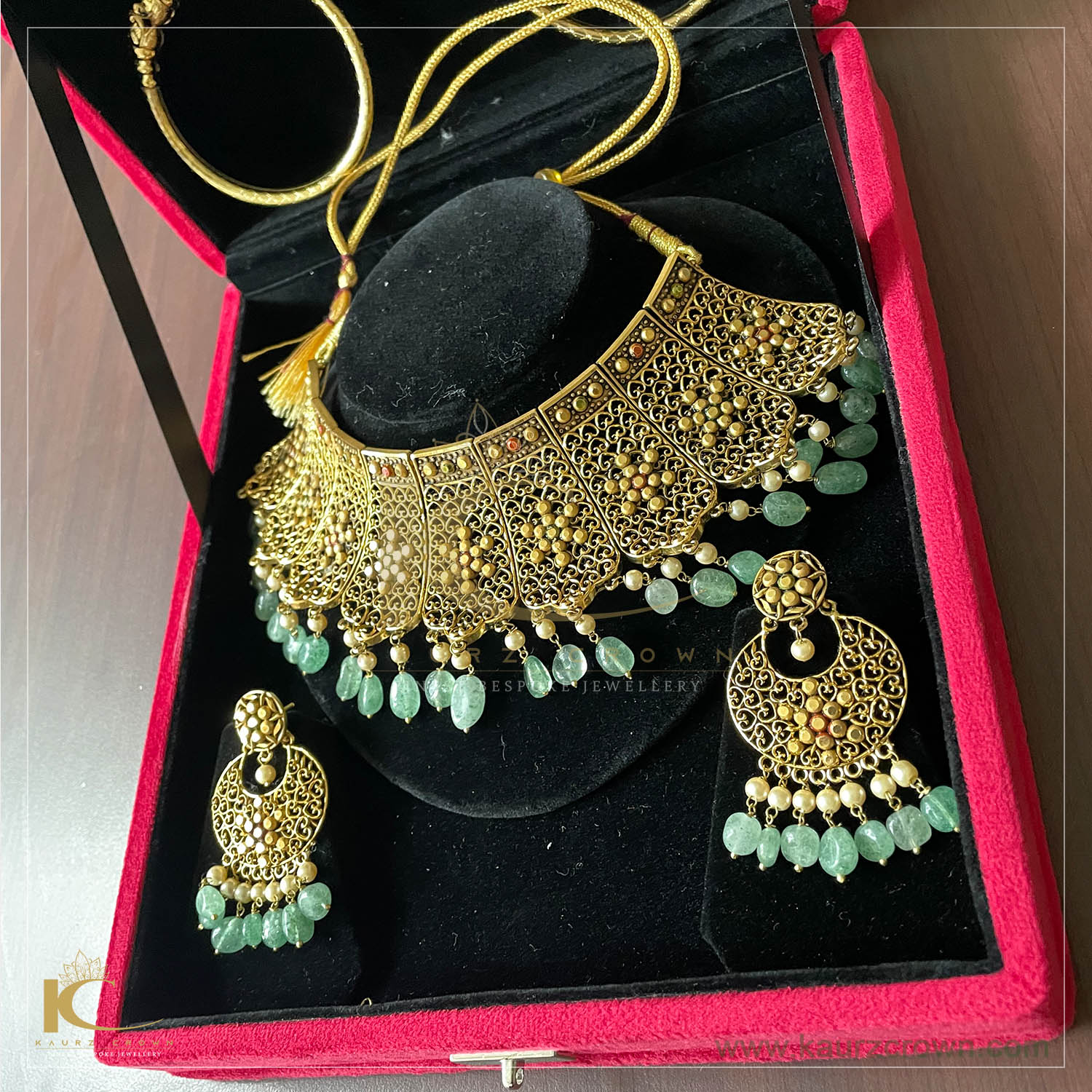 Sonpari Necklace Set , kaurz crown jewellery , online jewellery store , sonpari earrings , online store , gold plated jewellery