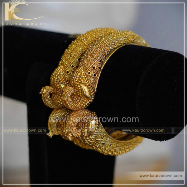 Morni Traditional Antique Gold Plated Bangles , kaurz crown , gold plated jewellery , kaurz crown jewellery store, online jewellery store