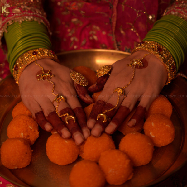 Manveer Silver Base Gold Plated HathPhool